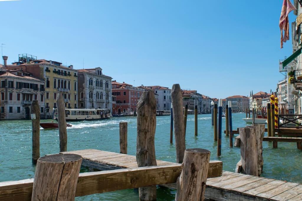 Residence Alma - Rialto Bridge Venedig Exteriör bild